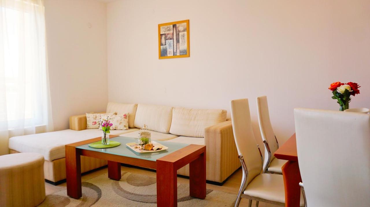 Apartment Marina Residence - Апартамент Марина Резидънс 卡瓦尔纳 外观 照片