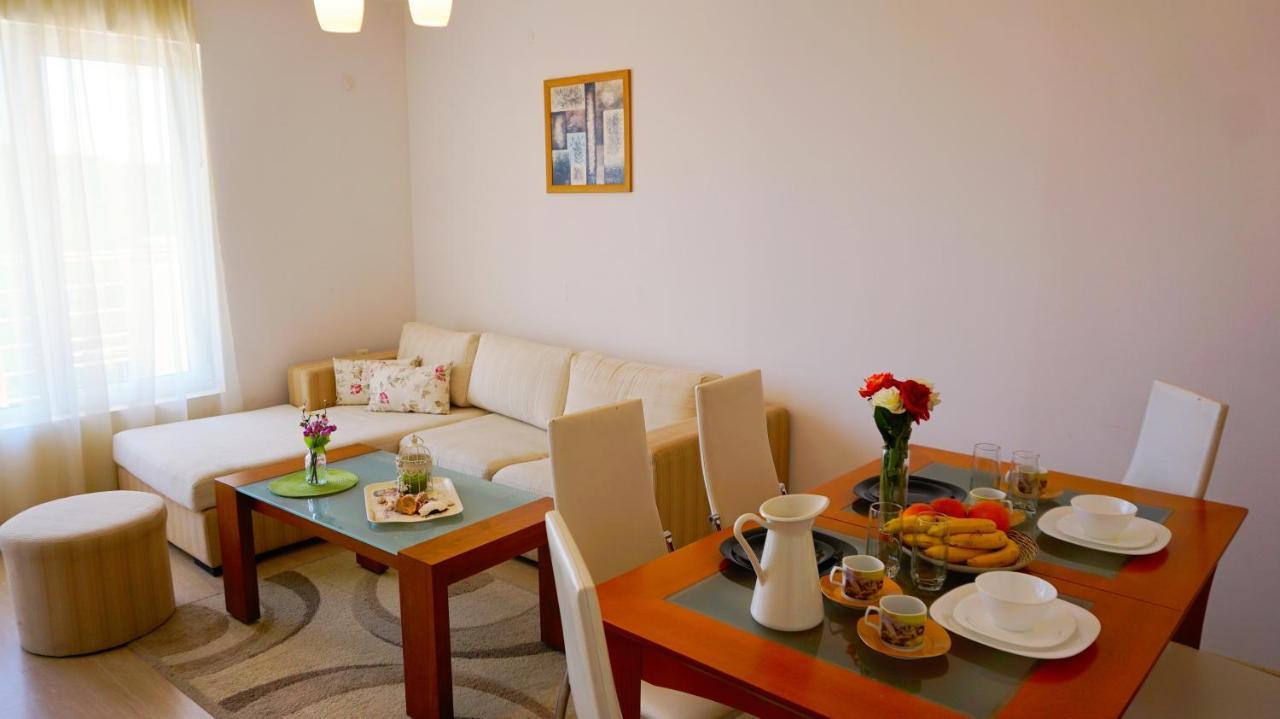 Apartment Marina Residence - Апартамент Марина Резидънс 卡瓦尔纳 外观 照片