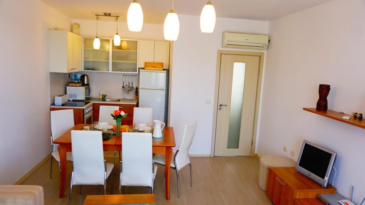 Apartment Marina Residence - Апартамент Марина Резидънс 卡瓦尔纳 外观 照片