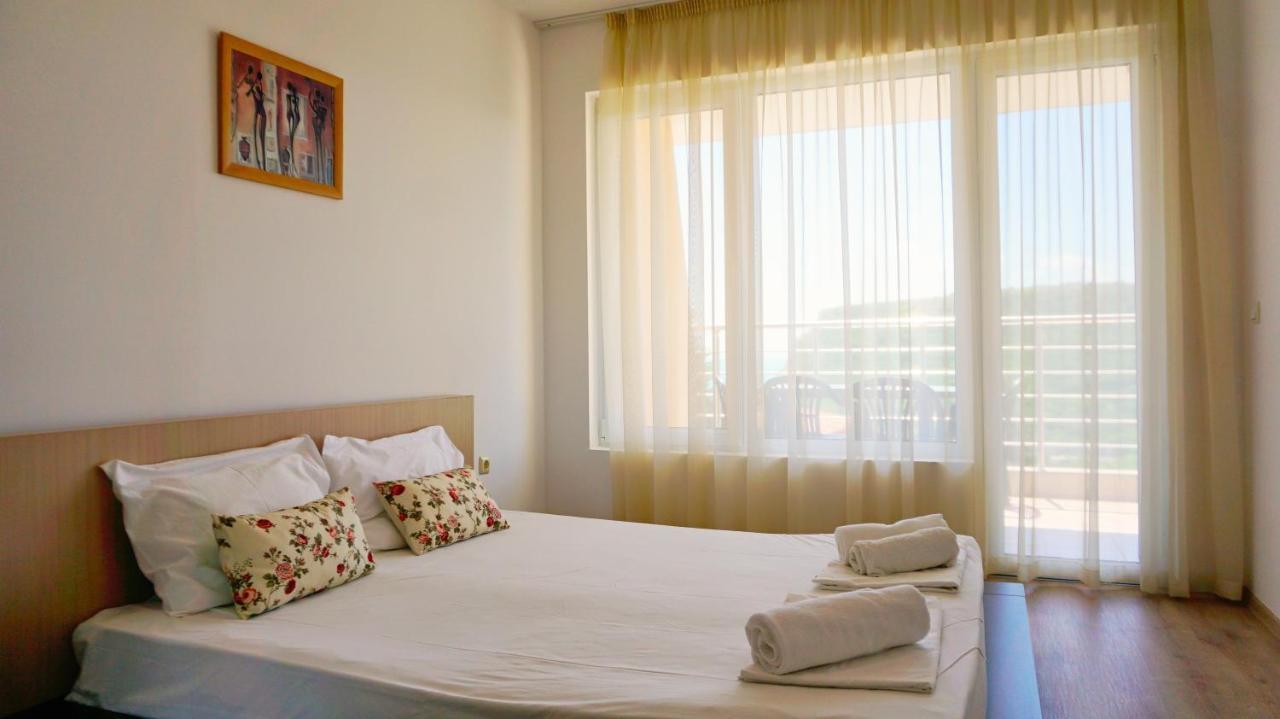 Apartment Marina Residence - Апартамент Марина Резидънс 卡瓦尔纳 外观 照片