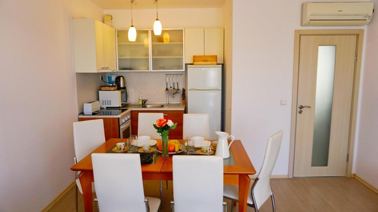 Apartment Marina Residence - Апартамент Марина Резидънс 卡瓦尔纳 外观 照片