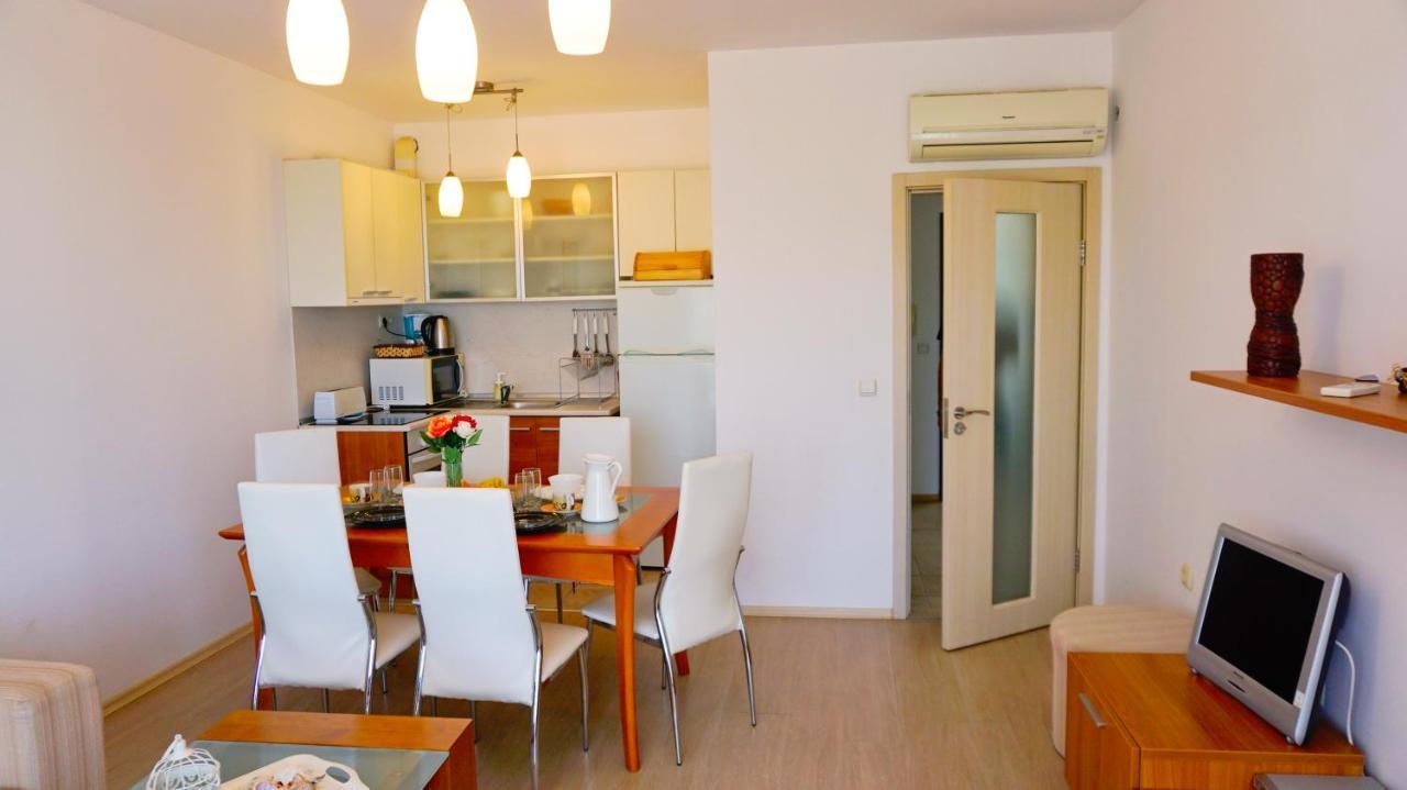 Apartment Marina Residence - Апартамент Марина Резидънс 卡瓦尔纳 外观 照片